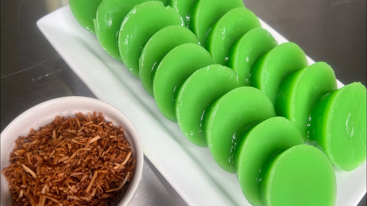 PANDAN KUTSINTA with Toasted desiccated coconut, USING HOMEMADE LYE WATER