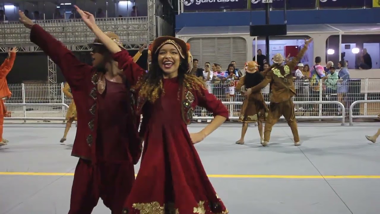DESFILE OFICIAL CARNAVAL 2024 X 9 PAULISTANA COMISSÃO DE FRENTE