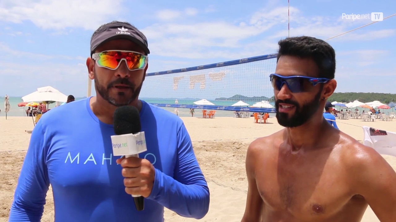 Verão | Prática de Vôlei na Praia de São Tomé de Paripe