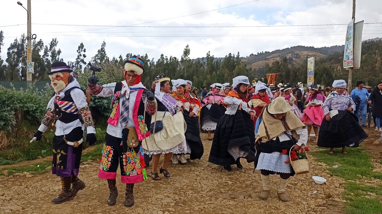 Así es Fiesta en Huancayo / C.P Hualahoyo Tambo