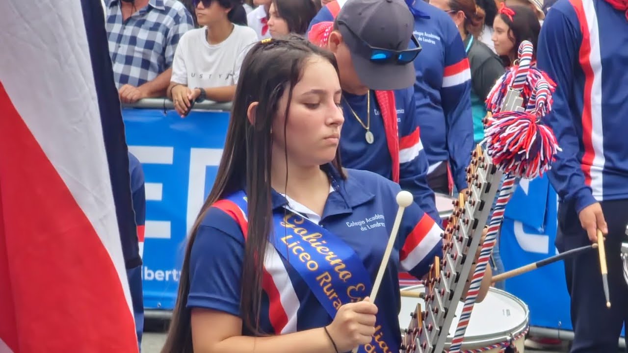 Desfile en Quepos del 15 de septiembre 2022