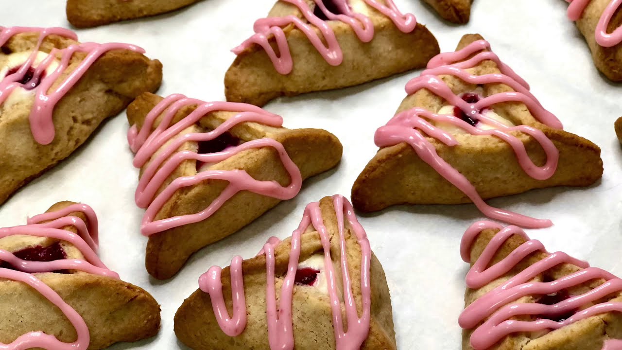 Raspberry Cheesecake Hamantaschen / Oznei Haman
