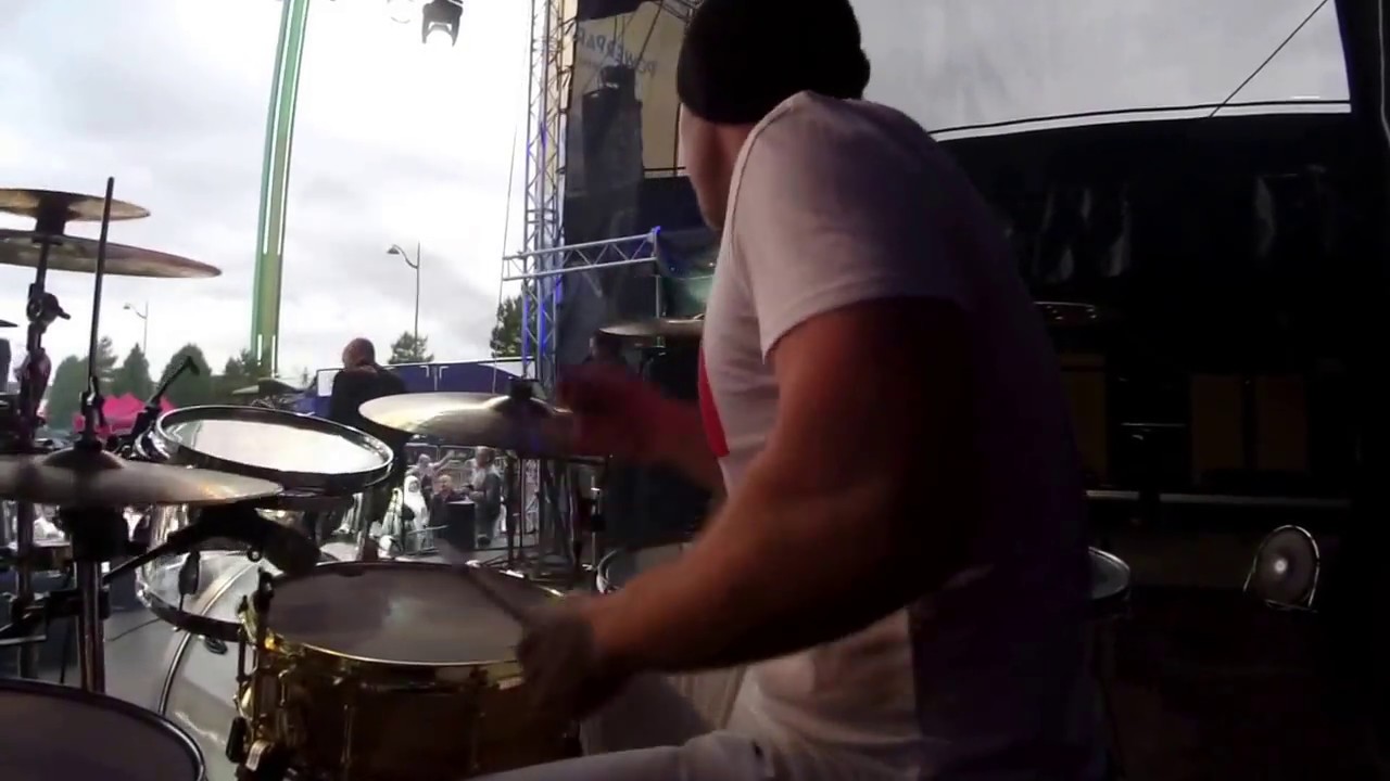 Jari Sillanpää Kaduilla tuulee / drum cam Harri Lehtonen