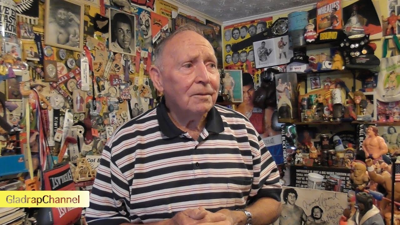 Boxing Historian & Author Dave Cameron gives us a tour of his Boxing Memorabilia & Collections