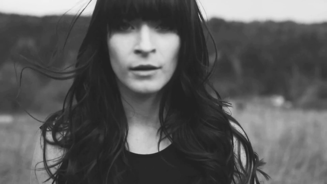 Verena Wagner - Windradl (Official Video)