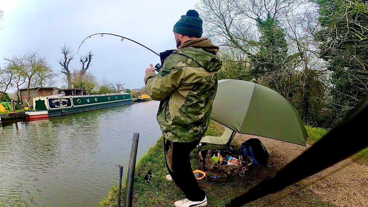 Catching MIDLANDS Canal PIKE!