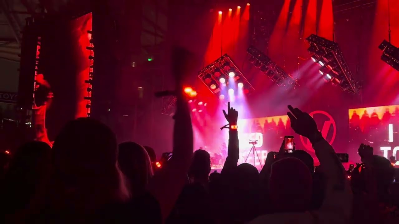 Twenty One Pilots “the contract” at BMO Stadium October 25, 2025