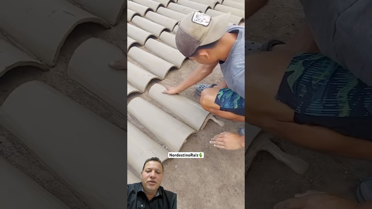 Como &eacute; feita a telha de barro