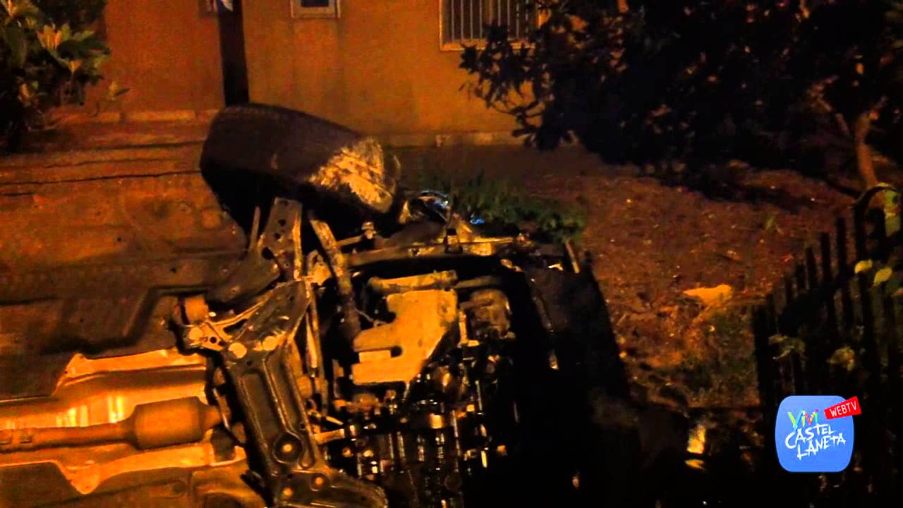 PERICOLOSO INCIDENTE IN VIA SAN FRANCESCO: SI RIBALTA UN'AUTO