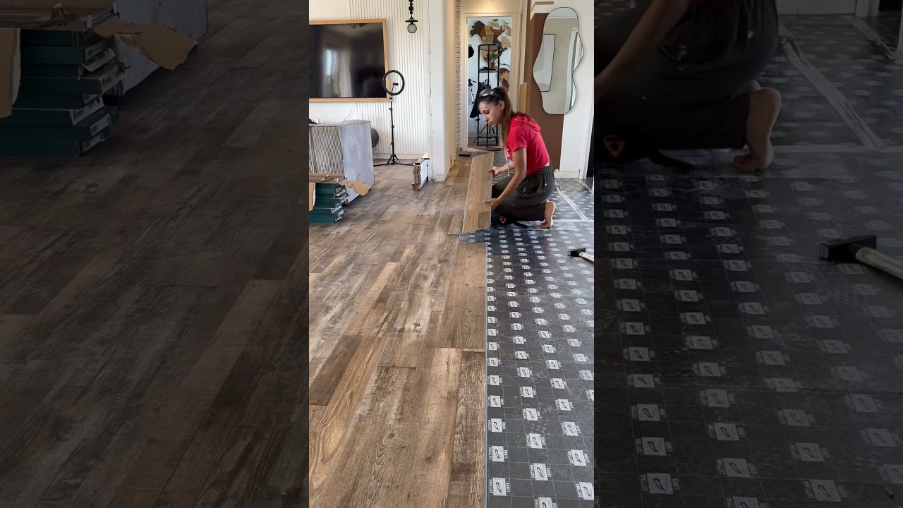 Pose du pvc clipsable ! J&rsquo;adore le r&eacute;sultat !! #renovation #workout #home #diyhomerenovation
