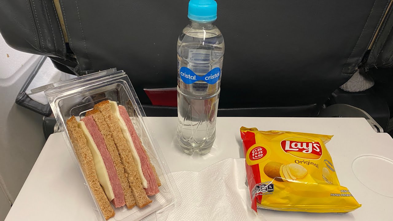 Meal Monday's Avianca Meal Service IAD-SAL - Business Class