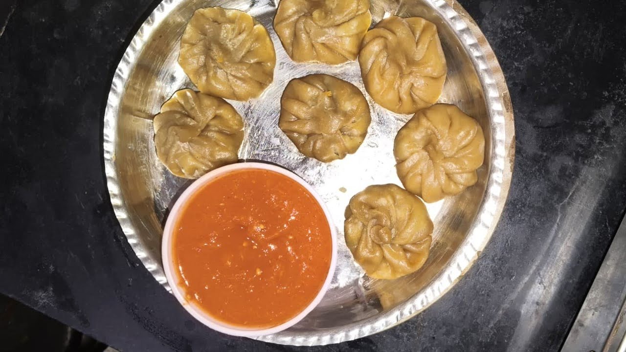 Atta Momos Recipe | Healthy Wheat Momos | Easy Veg Momos at Home | No Maida Momos Recipe