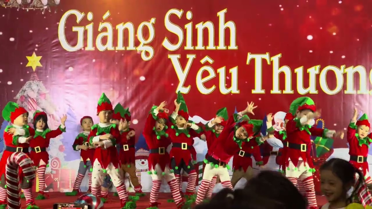 Giáng sinh của bạn Ken 4 tuổi