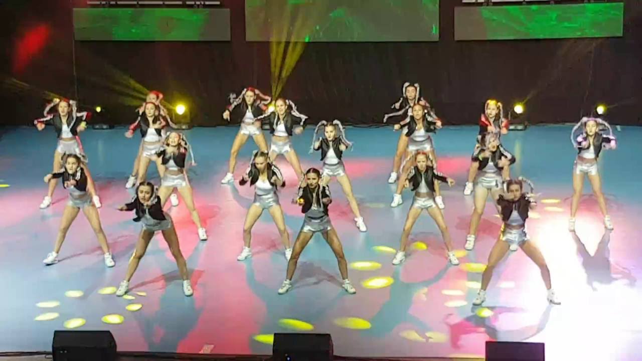 Dance Studio Mak - This is what you came for