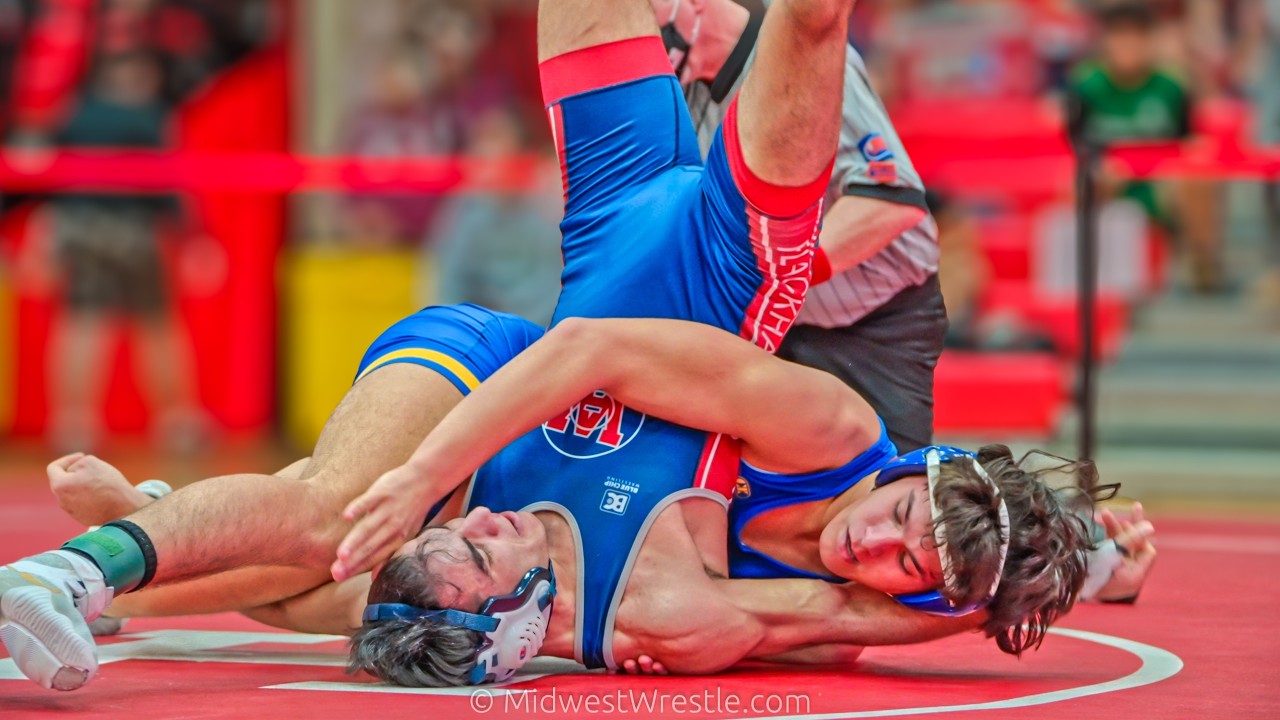170 – George Pavlenko {G} of Sandburg IL vs. Asam Kabir {R} of West Aurora IL