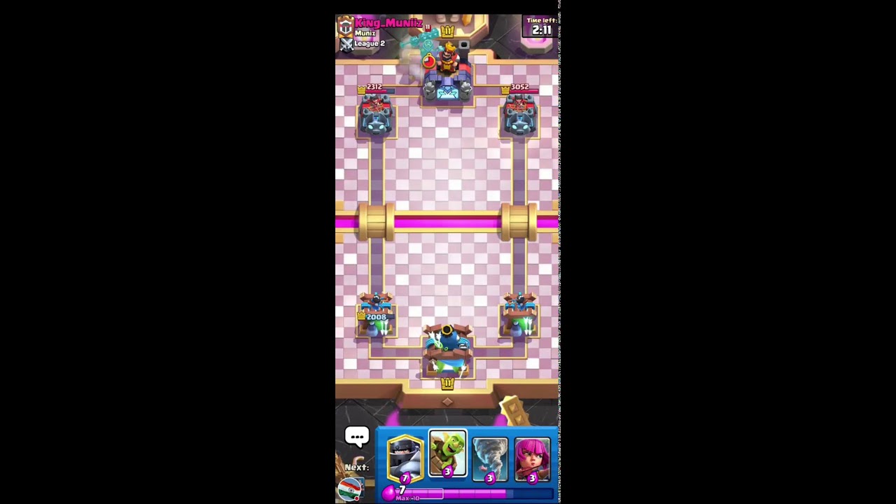 CLASH ROYALE LIVE GAMEPLAY