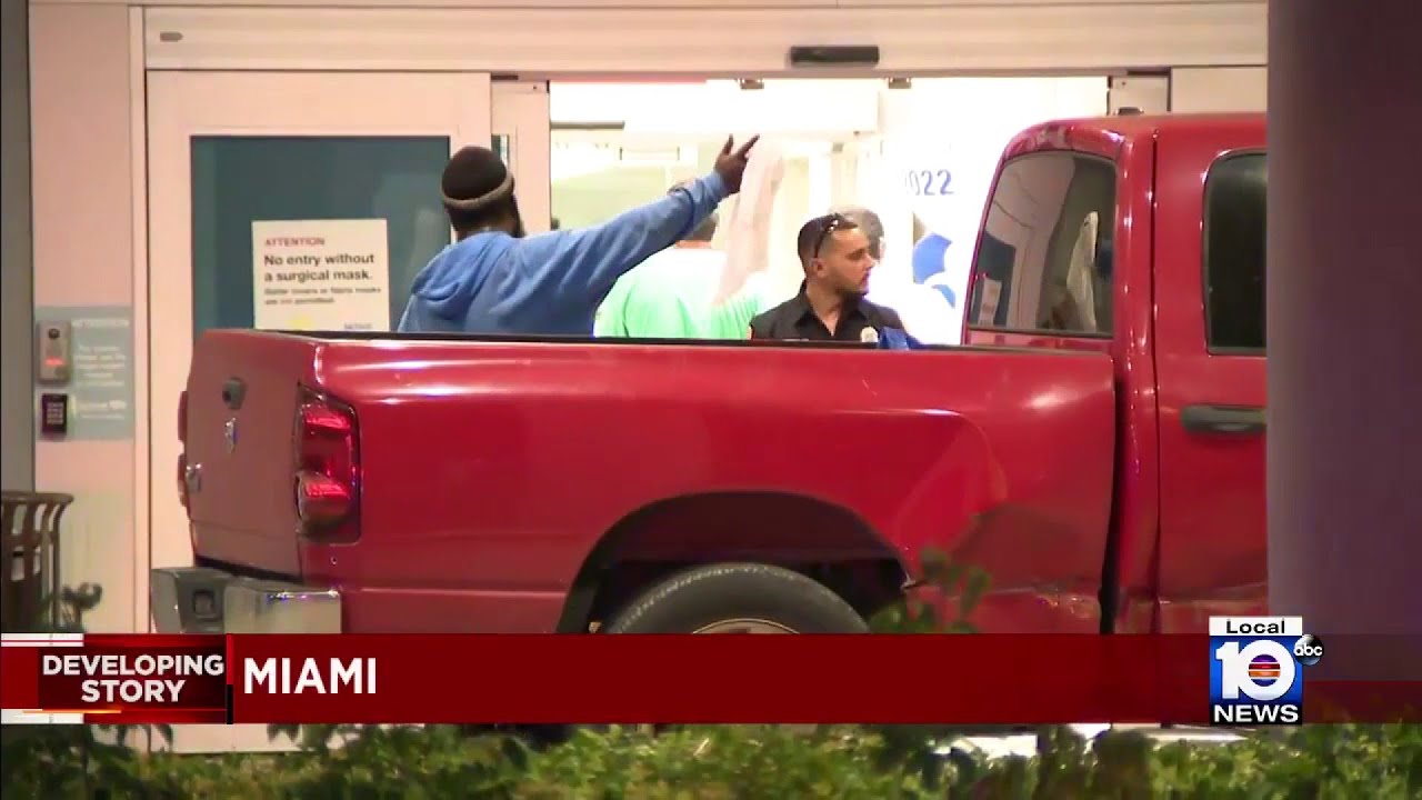 Gunshot victims arrive at hospital within minutes of each other