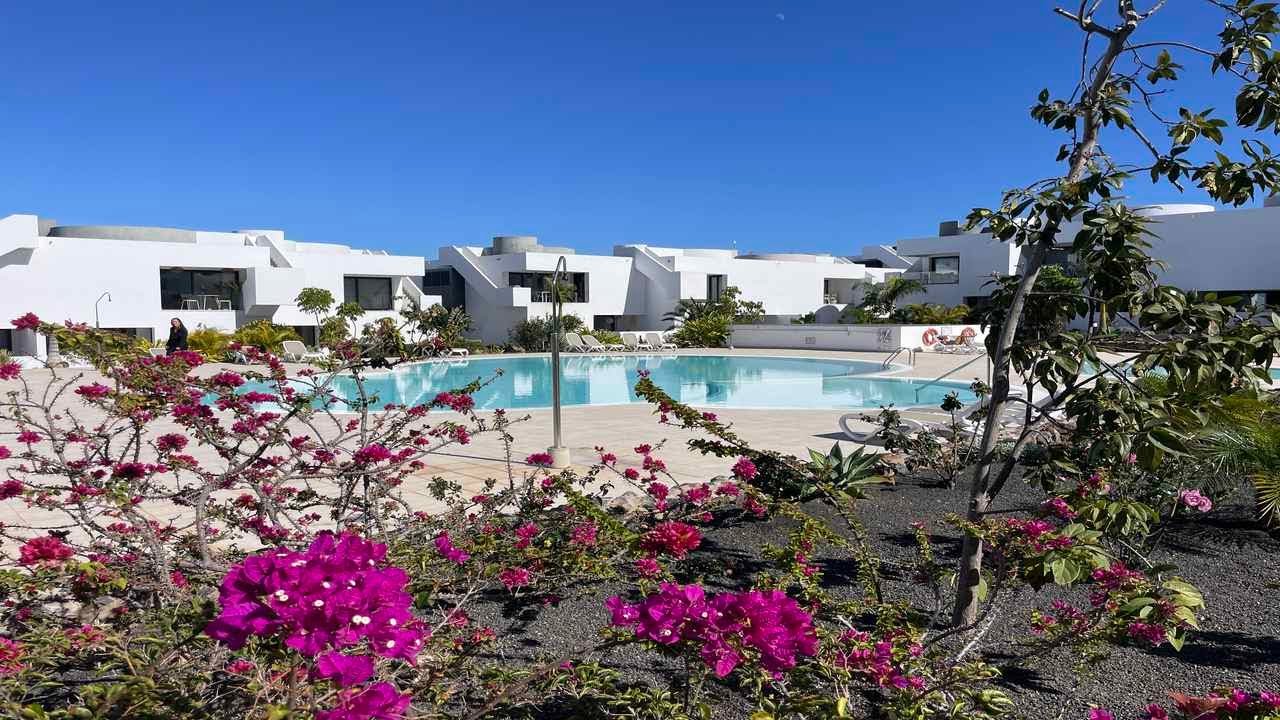 Gorgeous Stylish Modern 2 bedroom apartment in Costa de Ancor!!
