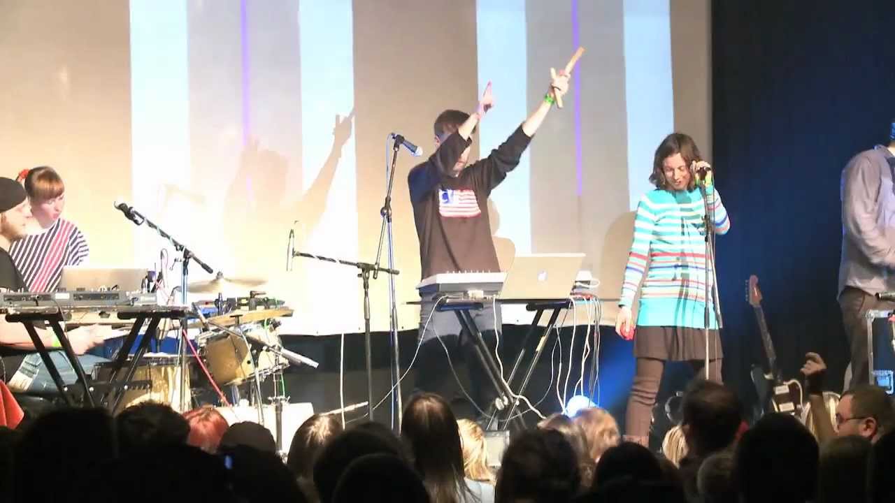 MIDI LIDI: BUJON (s Markétou live Fléda 2012) HD