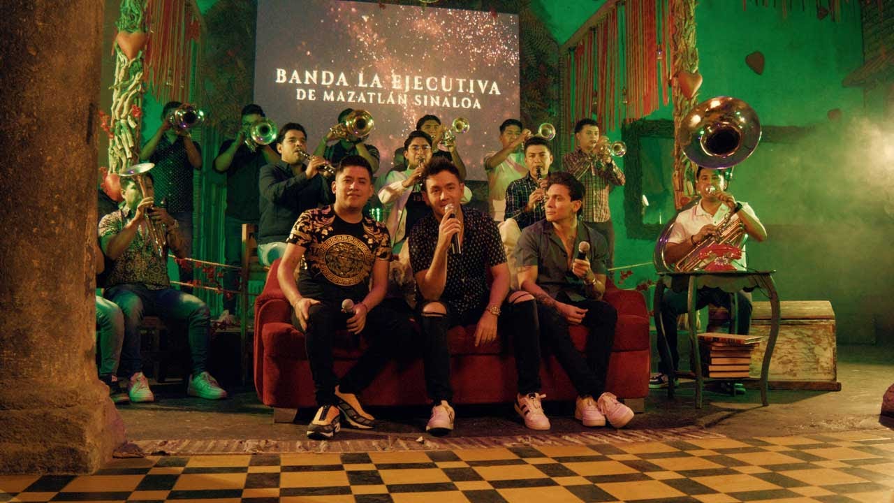 Banda La Ejecutiva - Popurrí Temerarios (Video Oficial)