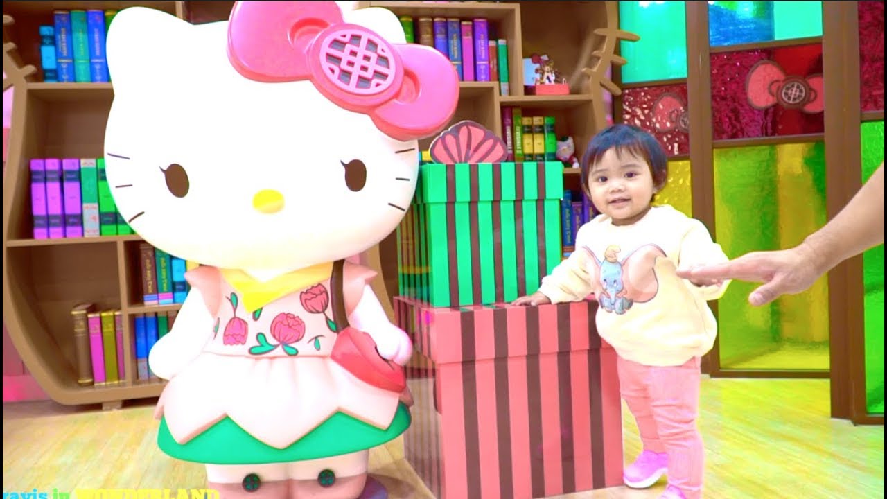 Ariana Hello Kitty Island