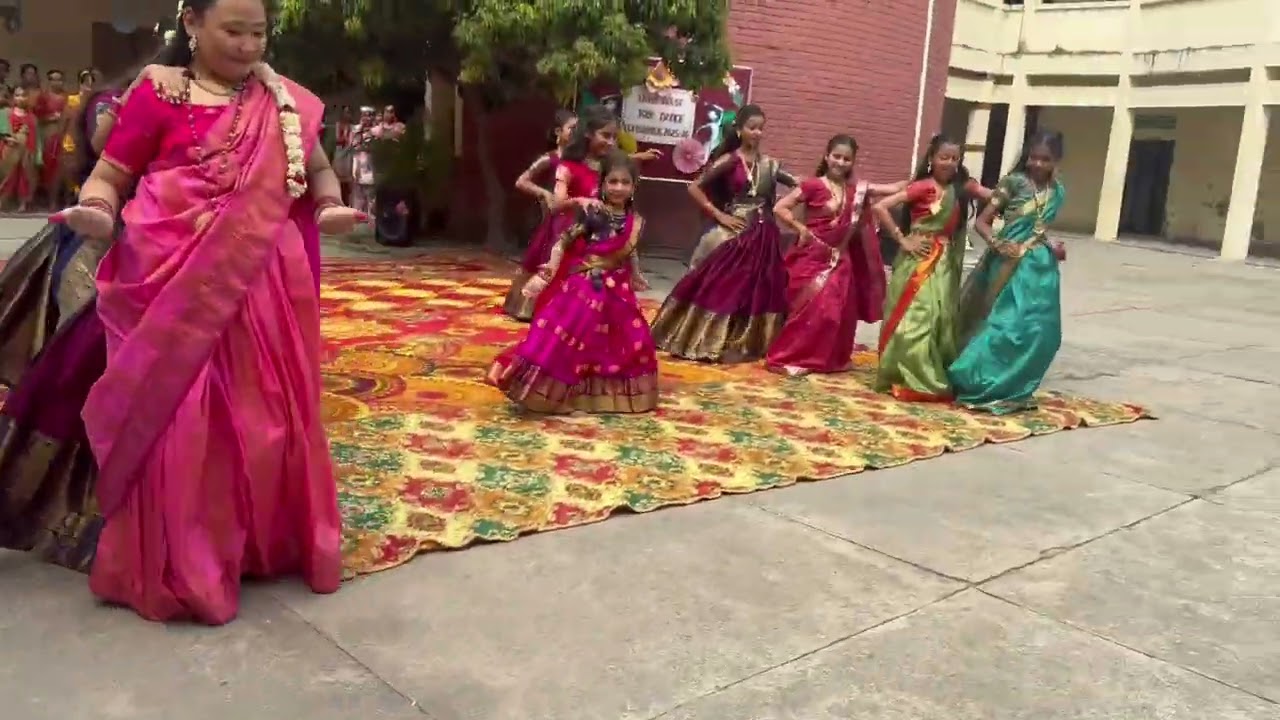 ✨ Graceful Cultural Dance | Lady Irwin Senior Secondary School – Leelavati House 🌸💃