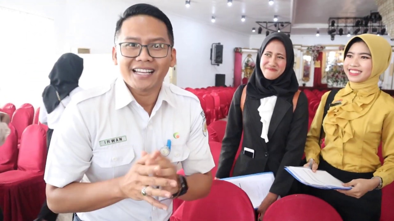 SURABAYA TUMPAH RUAH CALON TRAIN ATTENDANT