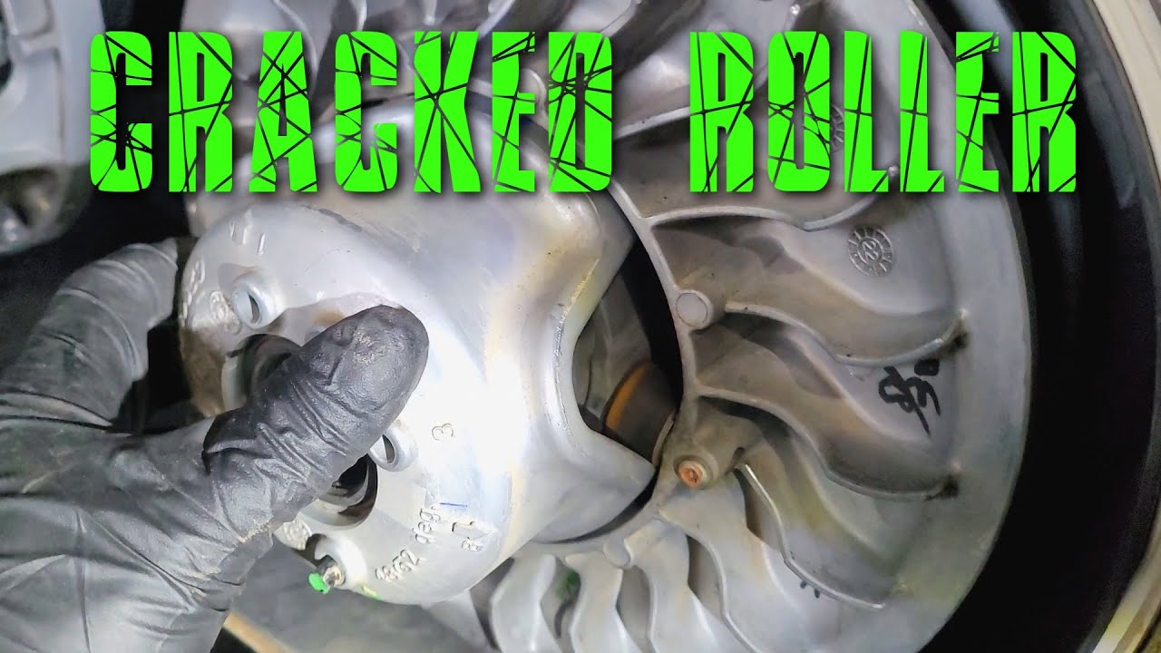 HOW TO: Maverick x3 Belt, clutch and secondary roller inspection.