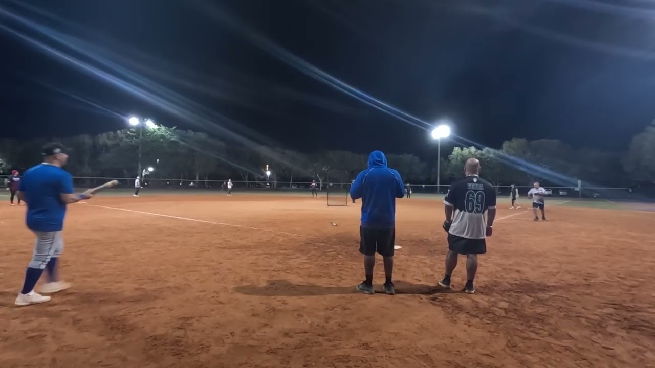 Vegueros vs goonz,  9x19, Miercoles