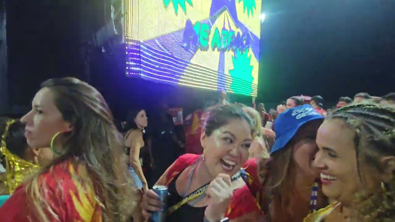 Durval Lelys(AsA) - Kriptonita + Reviravolta - Carnaval de Salvador 2025 - Me Abraça Domingo