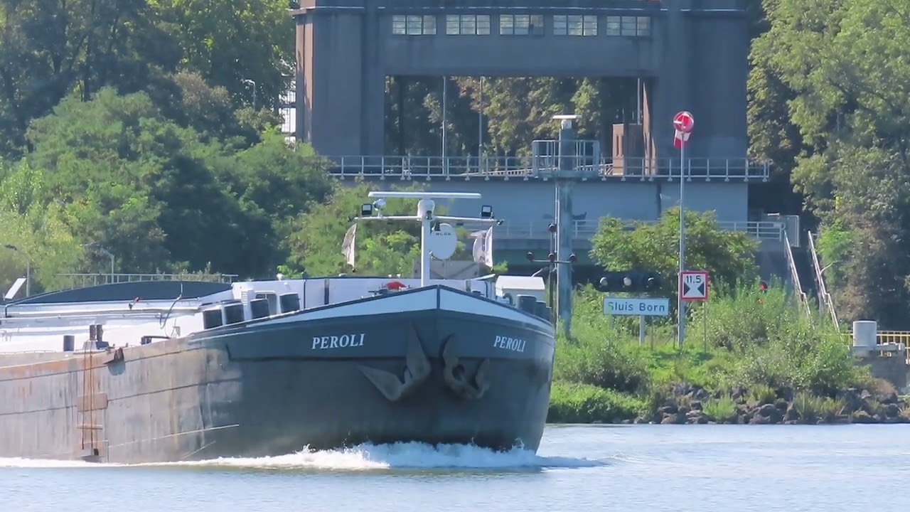 Mvs Peroli 🤜⚓🤛 In de afvaart op het Julianakanaal bij Sluis Born