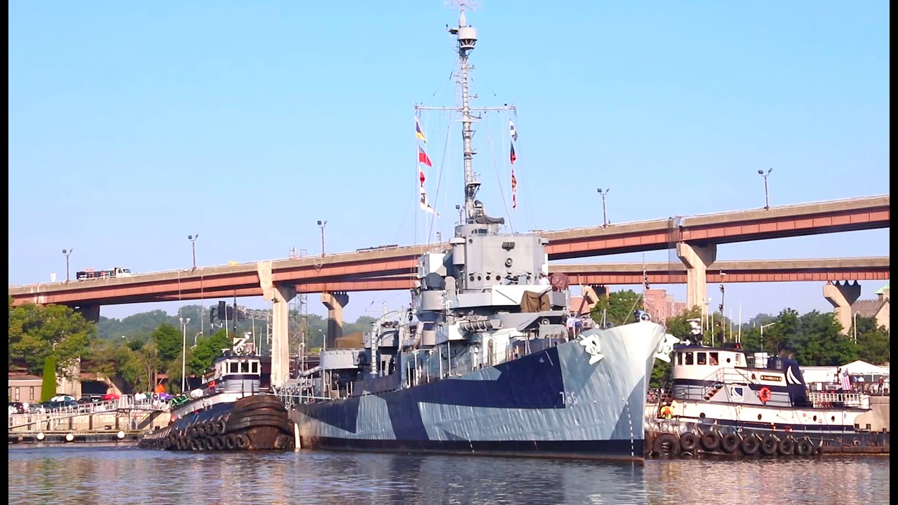 HISTORIC WWII Vessel "The USS Slater" Makes Its Way Down The Hudson River! Albany NY 7/5/20