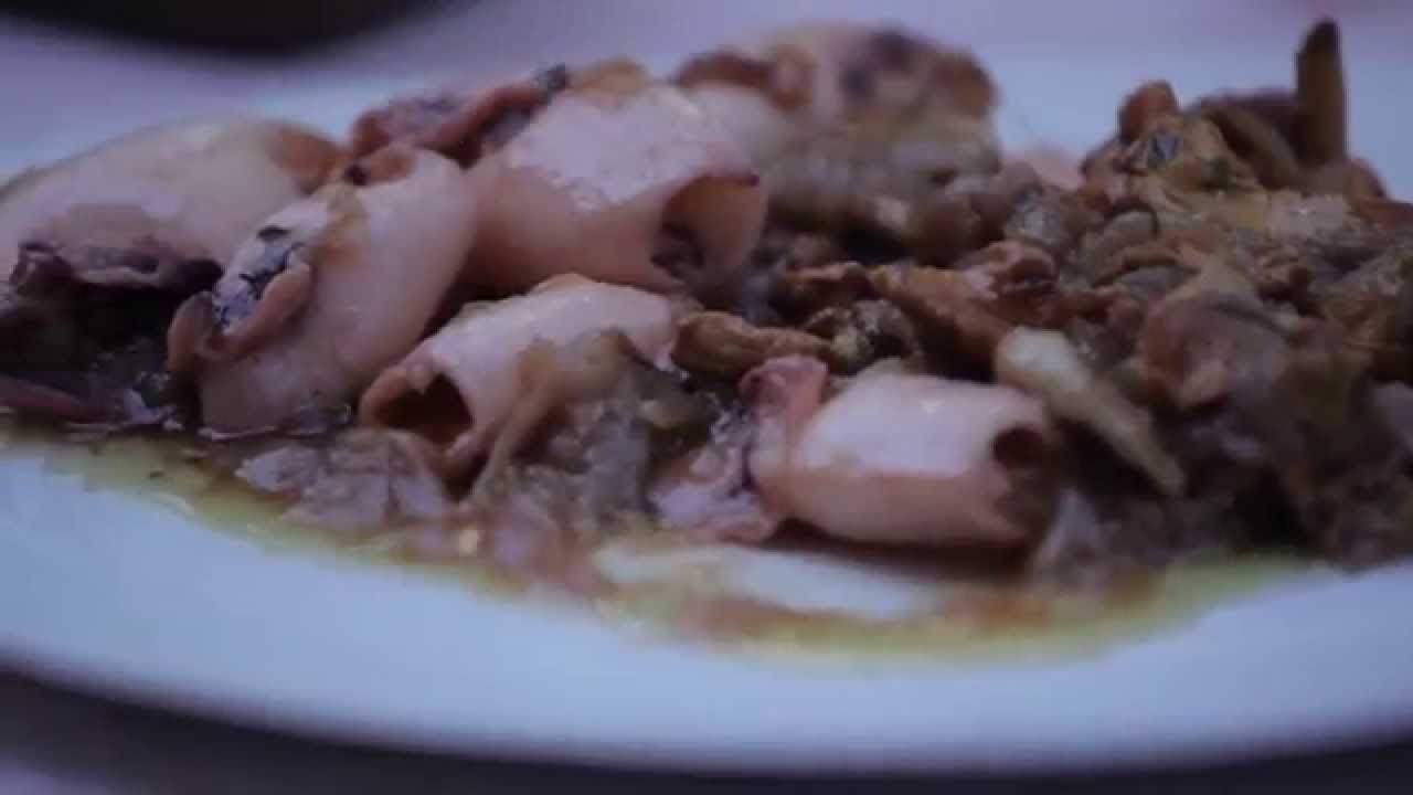 Calamarcets amb ceba i rossinyols - Receptes de mare a filla