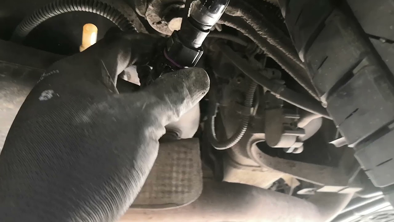 Uzupełnienie dodatku do filtra cząstek stałych Citroen C5. Uzupełnienie dodatku FAP Citroen
