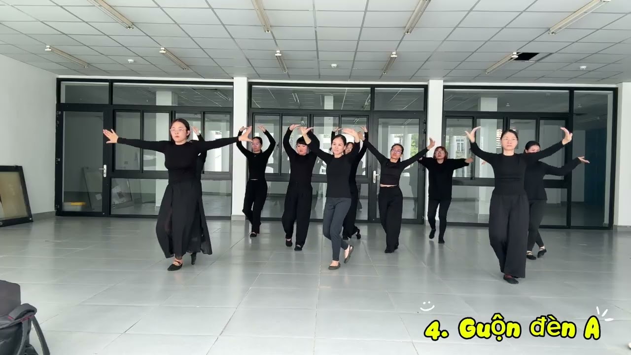 Múa nhóm 5 - Dân tộc Việt