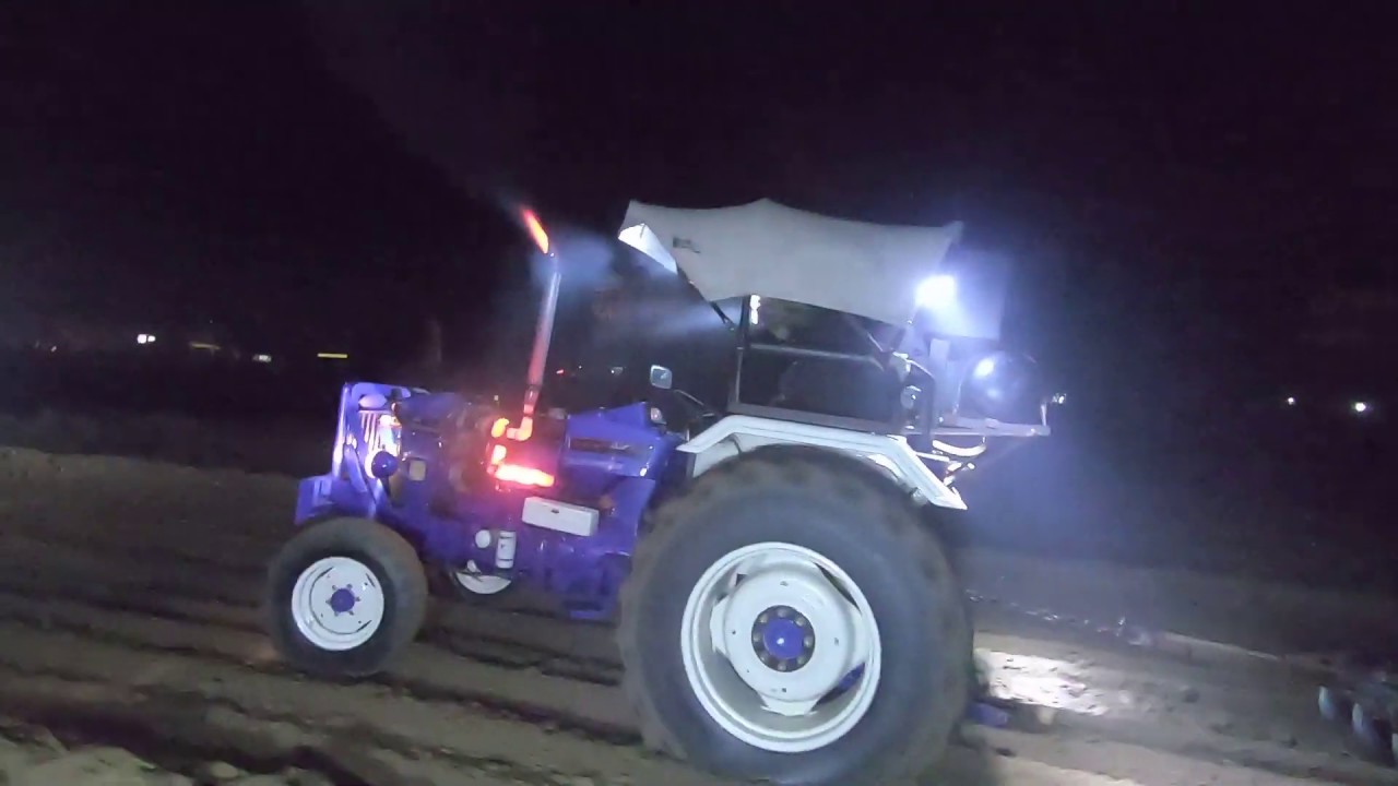 Farmtrac 6055 tractor technical fault with 2 harrow in Dighal