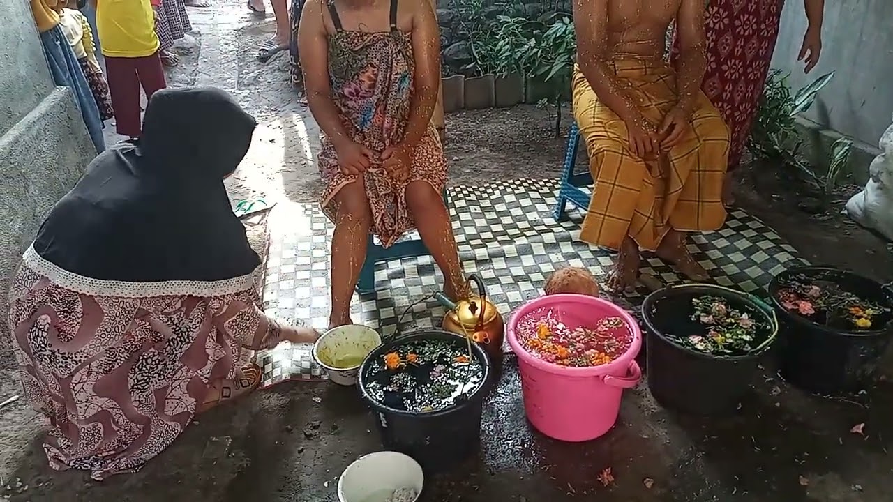 nonton acara mandi pengantin,lombok timur