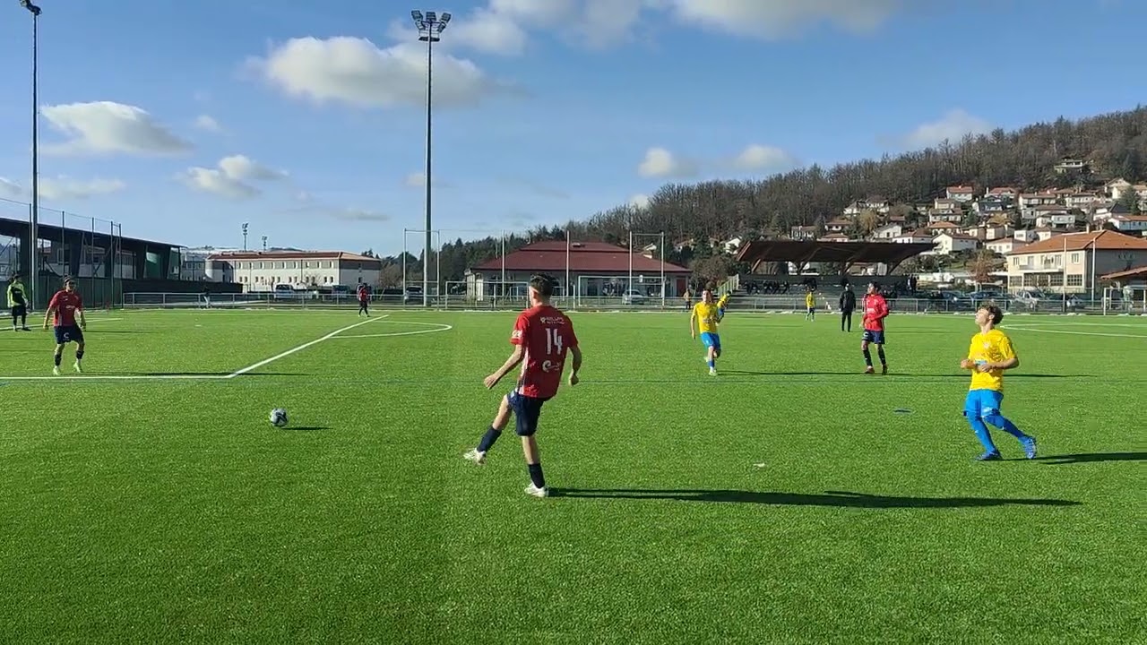 Match amical U16 Régional: Étrat la tour sp. R1 vs Andrézieux-Bouthéon FC R2 (1ere mi-temps)11/01/26