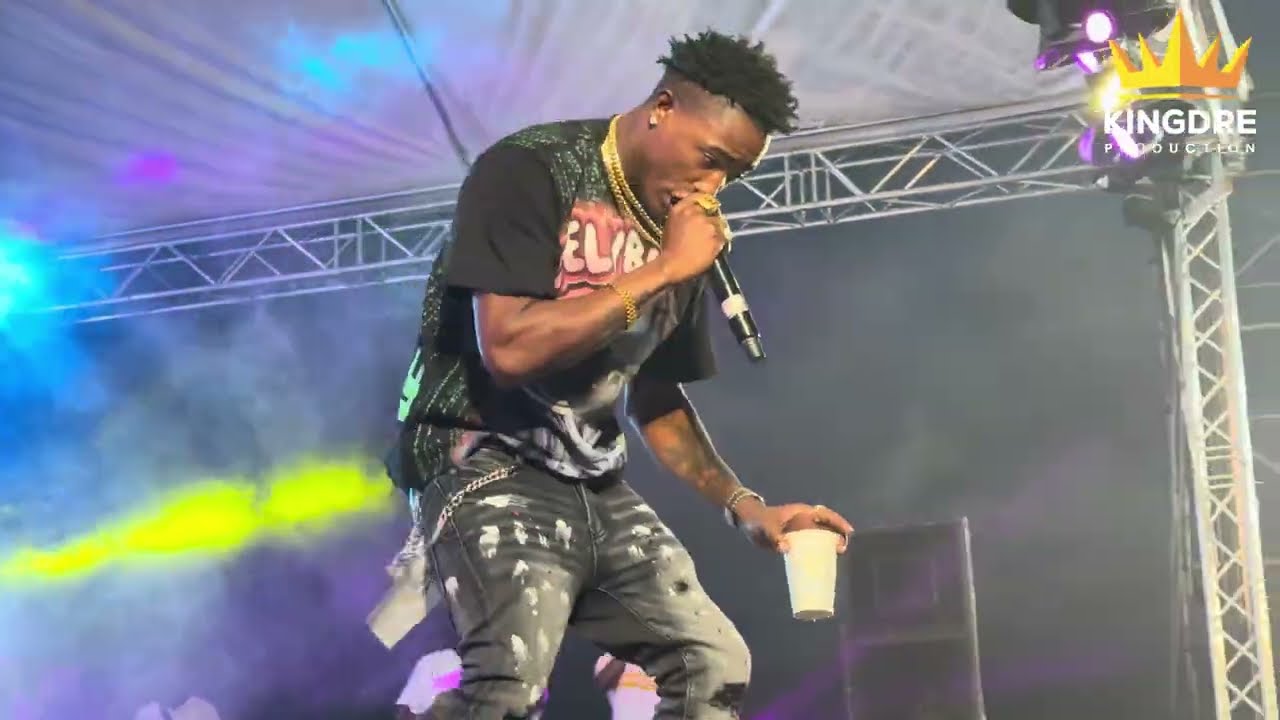 YUNG BREDDA LIVE PERFORMANCE AT MOONLIGHT CITY PURE WHITE 