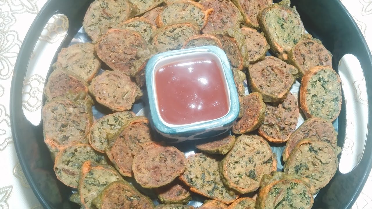 Palak 🥬or bread 🍞 ki pakodi# palak pakodi kya kabhi is tarah se banai h very crispy & yummy 😋 recipe