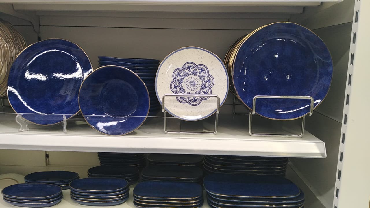 Siddiq gift store   جولة في محل صديق للهدايا بابوظبي