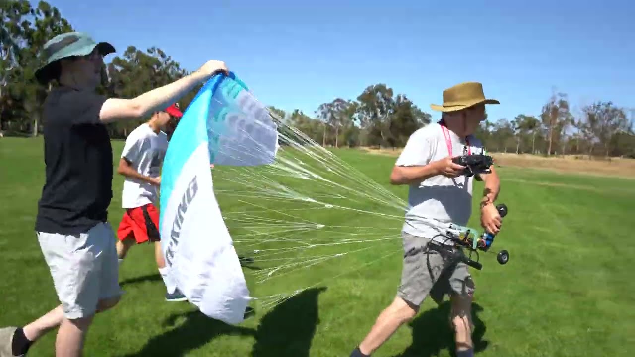 RC Paramotor (with CRASHES!!!)