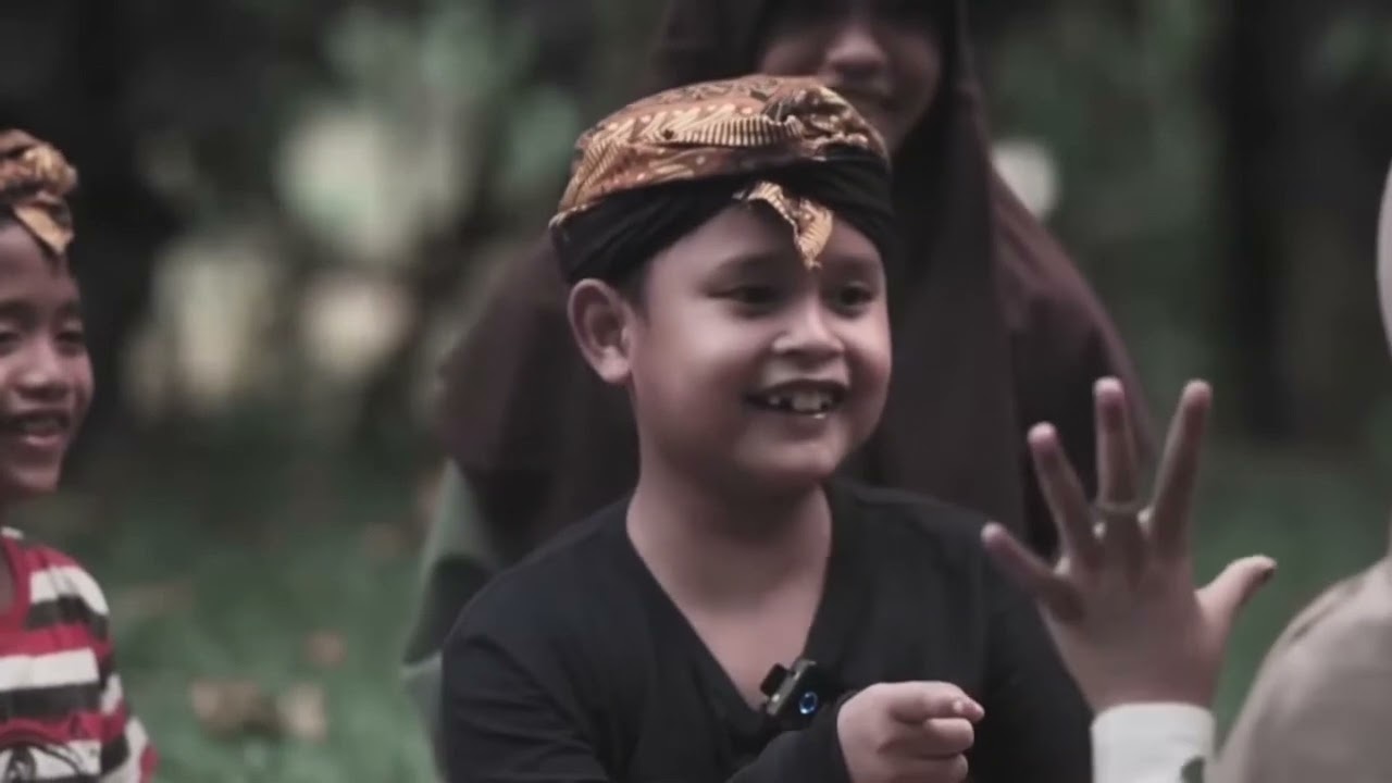 KELOMPOK 4 VIDEO BAHASA INDONESIA PBP KE 2