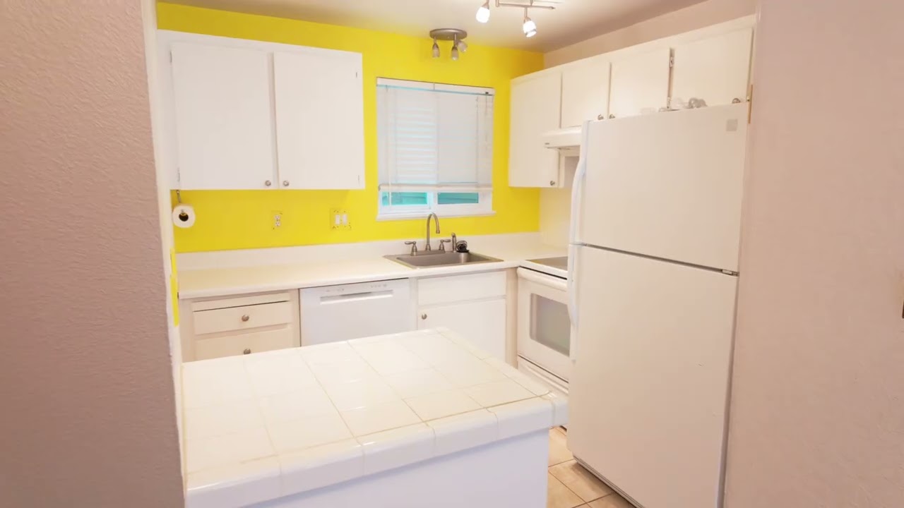 94 CERVANTES CIR Lake Oswego, OR 97035