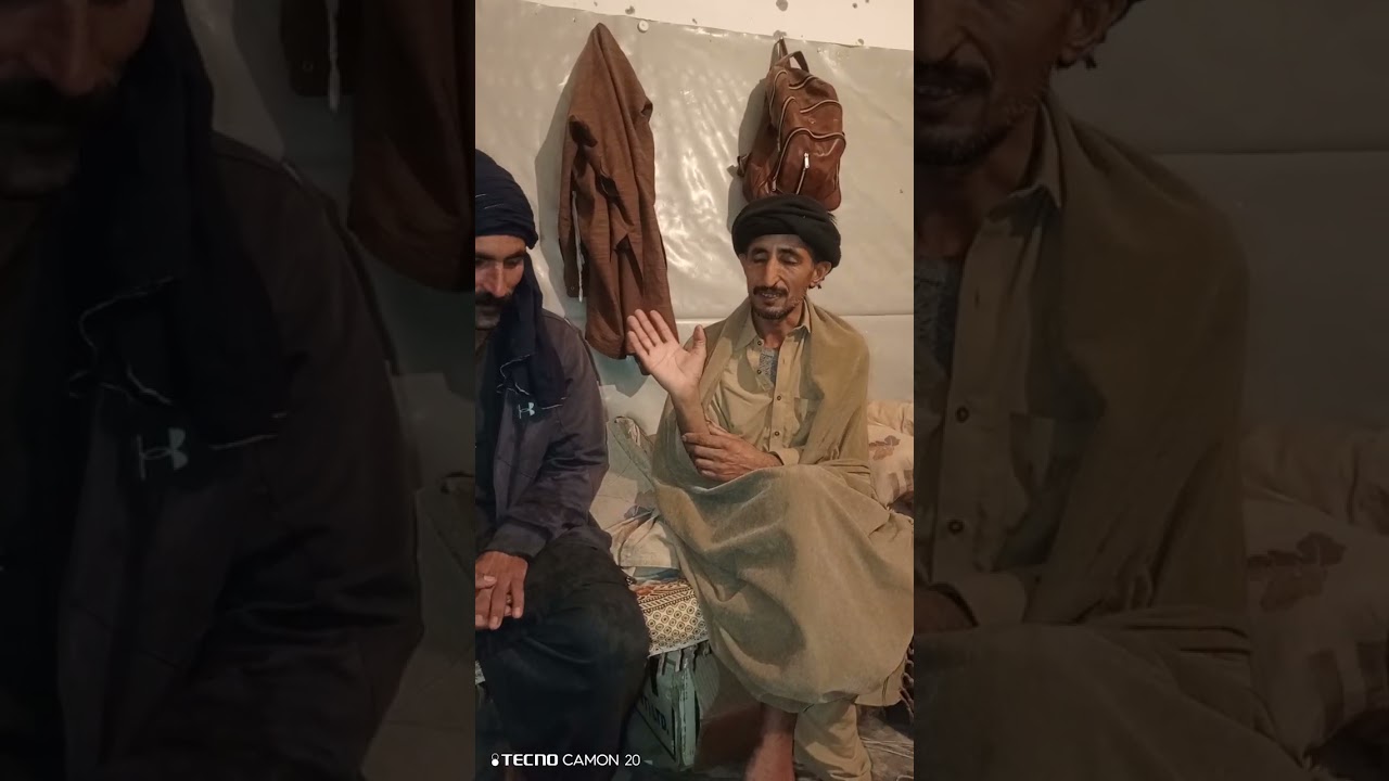 شاہد صاحب آج پیسے گھر بھیجنے کے لیے باہر گے تھے وہاں اس کو اپنے علاقے کے لوگ مل گے ہیں