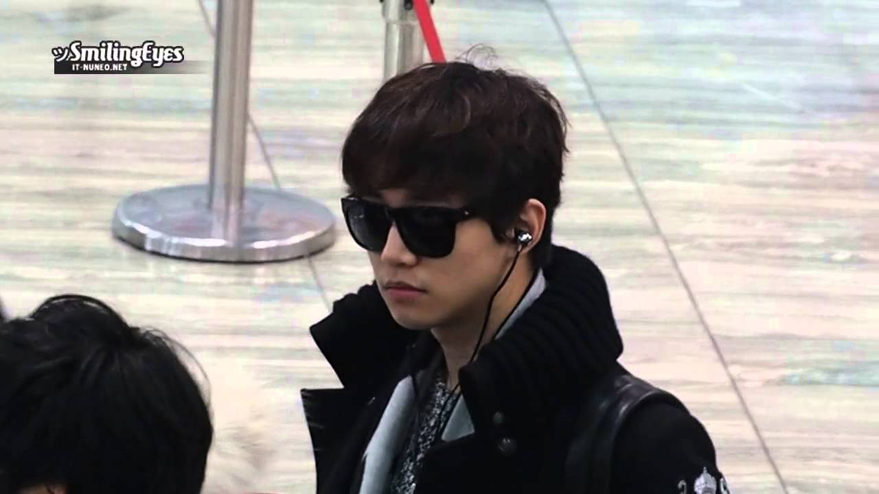 [Fancam] 121223 2PM Leaving Macau (Junho Focus)