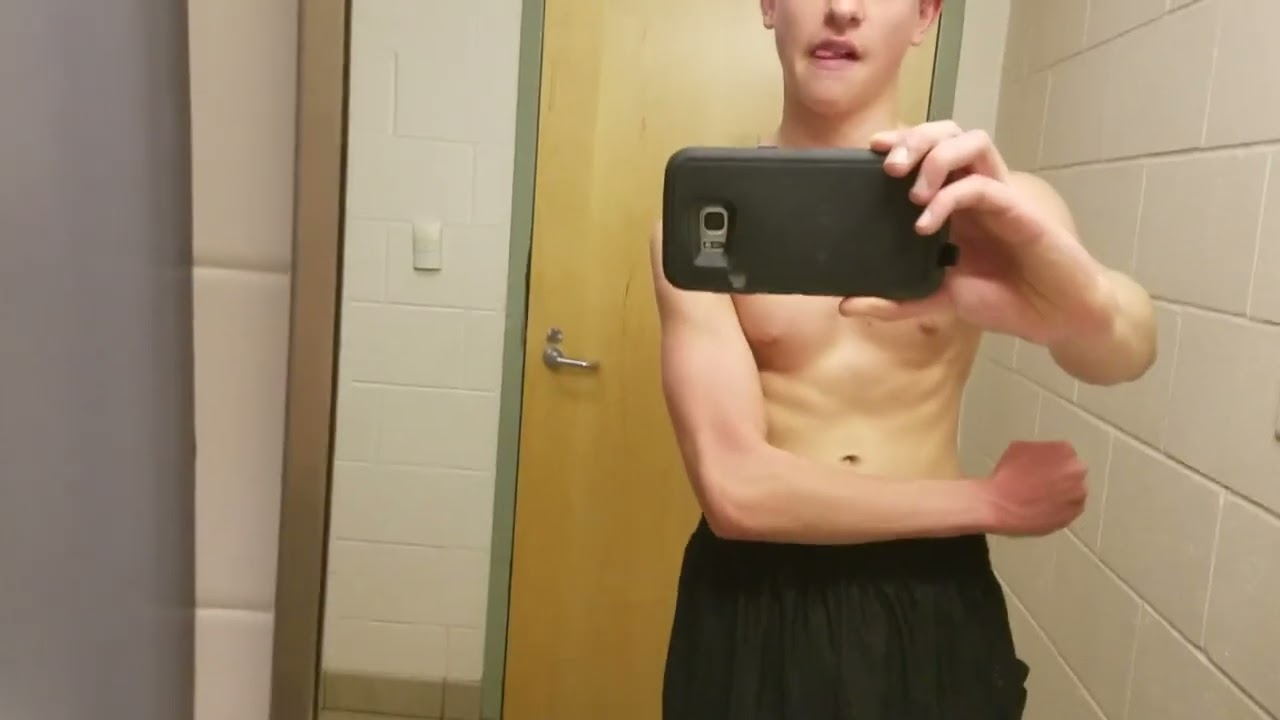 14-year-old bodybuilder flexing (old video)