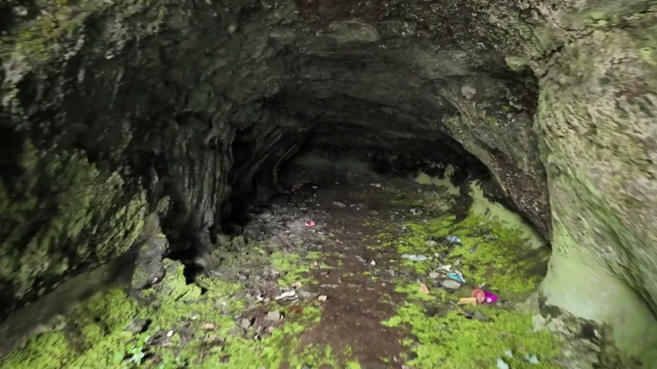 Nannys cave water foot n.ireland