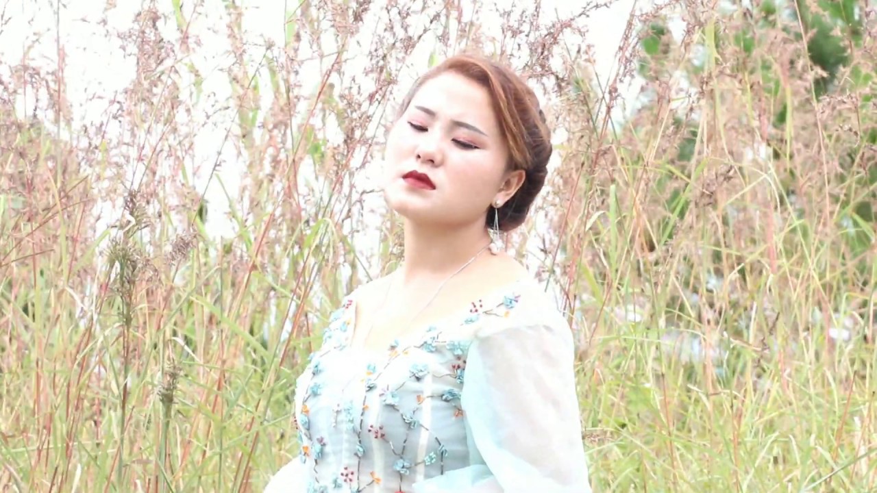 LeeLa Xiong - Hnov Kuv Lub Siab Mob Tau Txia Txia