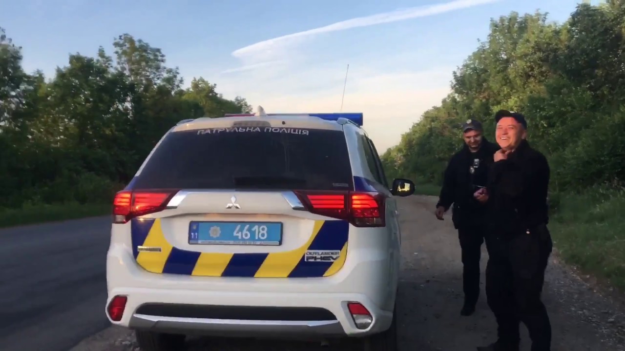Поліція Чернівців в місті Хотин або « я не компетентна особа для того щоб виписувати постанову»)))